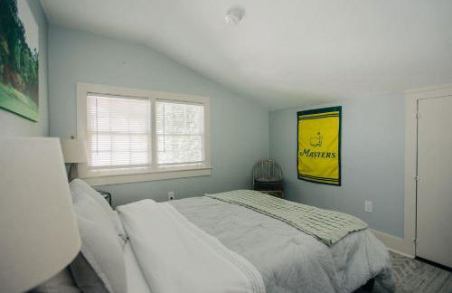 Elegant Masters-Inspired Getaway | Prime Location - Foto 7