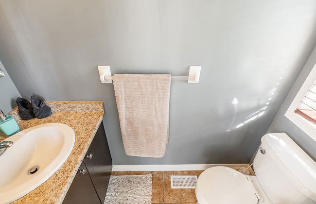 GLOBALSTAY. Modern 3-4 Bedroom Town - Photo 80