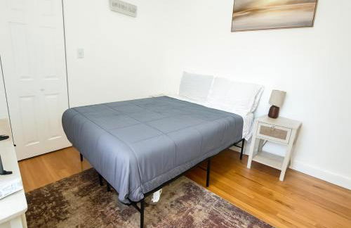 Chic 2BR Retreat Near OHare Free Parking - Foto 20