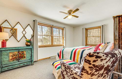 Lakefront Home with Private Beach in Rhinelander! - Foto 8