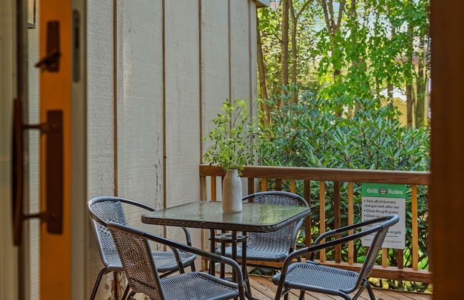 Pocono Bear Den by Avantstay Stylish Modern Deck w Grill Outdoor Dining - Foto 35