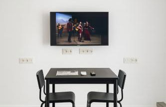 Apartamento 1 a 10 caminando de la ESTACIÓN DE BUS Y TREN MARÍA ZAMBRANO - Photo 3