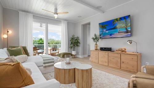 CASA NICA! Luxury Private Pool Home with dock on a saltwater canal! - Foto 5