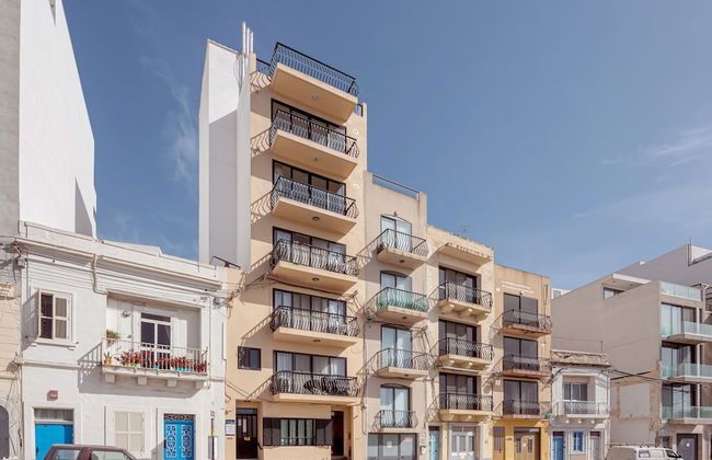 Harbour Lights Seafront Penthouse by Getaways Malta - Foto 28