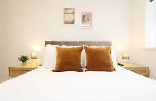 Chic 2 Bed Flat near Central Cardiff - Photo 15