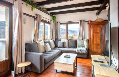 Le Chalet Panoramique Jaccuzi Parking Vue Montagne - Foto 42