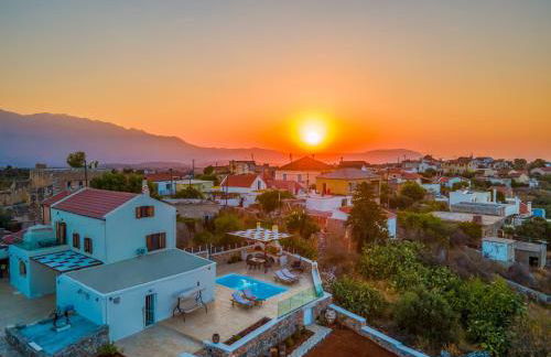 Historic Villa Kassiopi with Panoramic Sea view - Photo 7