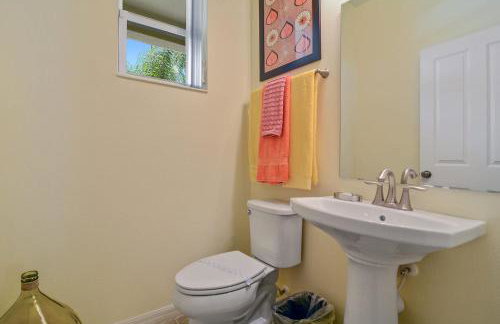 Stunning 4Bd Sleeps9 w Jacuzzi Close to Disney Compass Bay 5113 - Foto 27