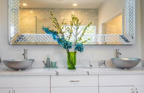 Cute Cozy house close to major sporting events and restaurants - Foto 31