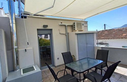 Doukas Home - Photo 3