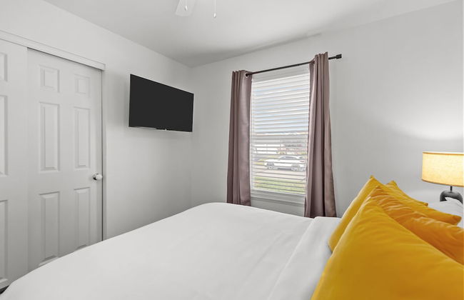 The Secret Sojourn | JZ Vacation Rentals - Photo 5