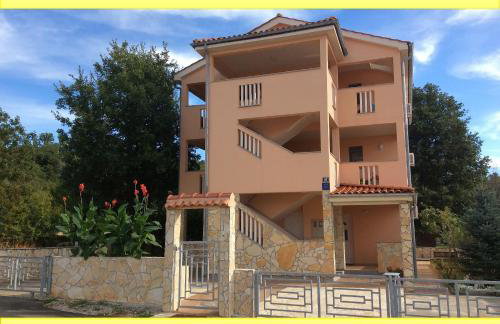 Apartments Coral, Klimno, island Krk - Foto 1