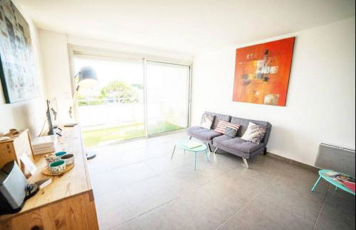 LE CALDERINI APPART - Face PLAGE WIFI et PARK Gratuit CALME - Résid Le Surcouf -TOP PROS SERVICESConciergerie La Grande Motte - Foto 6