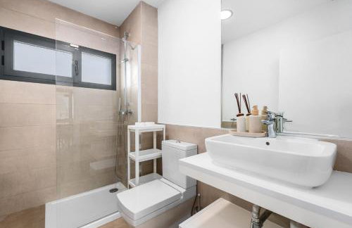 Villa Familiar con Piscina - Photo 17