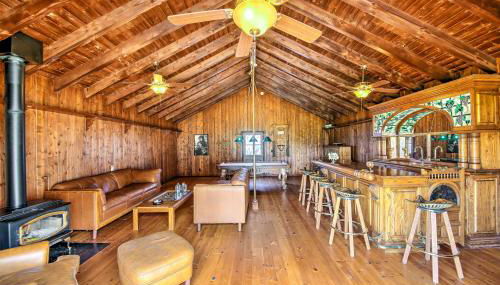 Luxe Wine Country Estate with Orchard-Facing Balcony - Foto 3