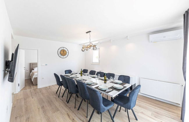 Expansive Retreat With Private Pool & Bbq, Near the Beach - Foto 24