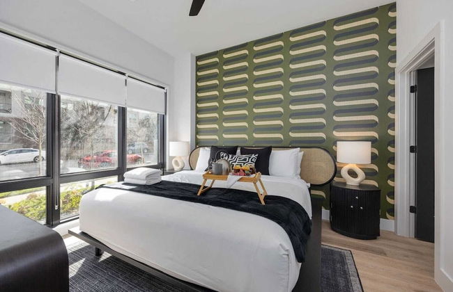 2 Modern Apartments in Heart of Midtown, Walkable Location Patio, Pool & Gym - Foto 5