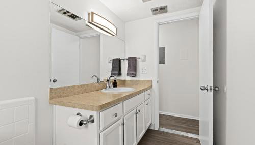 Charming & Spacious 1BR Upper Flat in Royal Oak - Foto 4