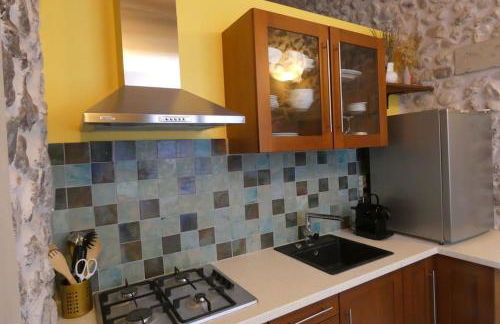 Elegant, Spacious Apartment in Historic Center of Tournon - Foto 9