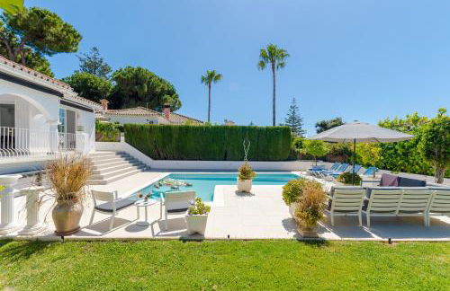 Modern villa with Heated Pool & BBQ Next to the Beach - Foto 8