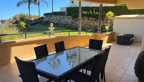 Luxury Apartment Elviria Hills - Stunning Views - Photo 3