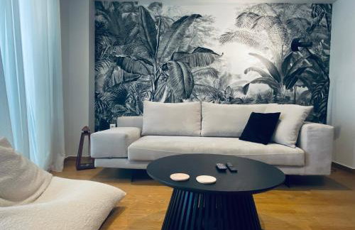 Athens Riviera 2-Bed Apt & Pool Access #Unoblu® - Photo 8