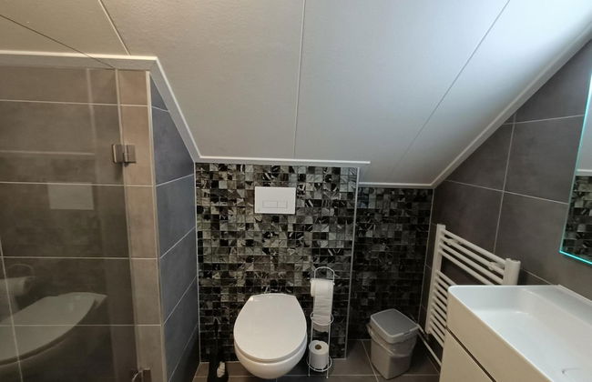 Comfortable House With hot tub - Photo 9