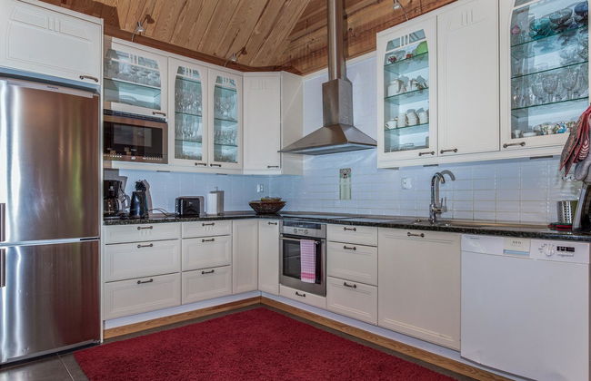 Koivuniemen rouva - Foto 13