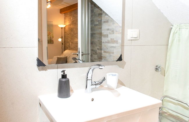 Adorable Holiday Home With Pool and Terrace - Foto 18