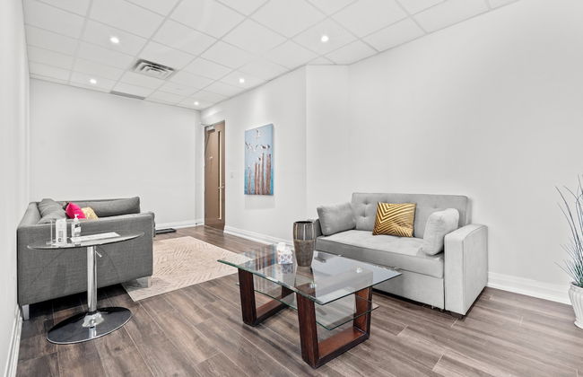 Bright Suites Finch West - Foto 13