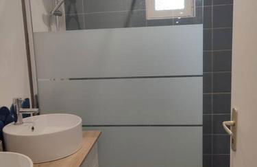 Ty Pagaille Apartment and garden with terrace - Photo 9