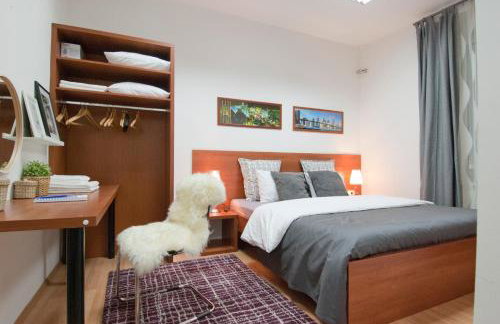 City Lights Apartment - Photo 9