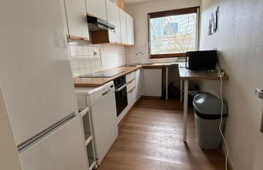 7 min walk to metro la défense, 2BDs parking - Foto 9