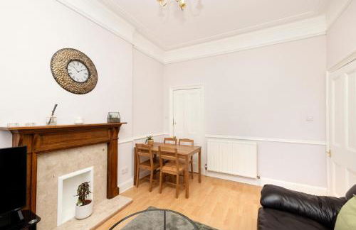 Refined 2-Bed Flat with Classic Edinburgh Charm - Foto 11