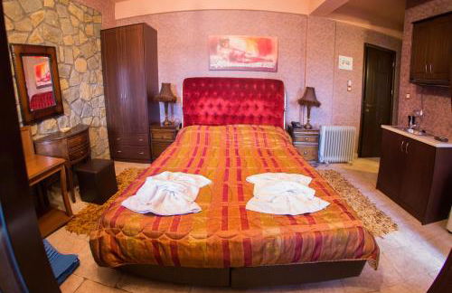 Silva Suites - Photo 40