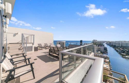 2BR Ocean Penthouse - Private Terrace & Hot Tub - Foto 4