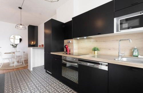 La Madeleine-Beautiful bright two bedroom apart - Foto 9