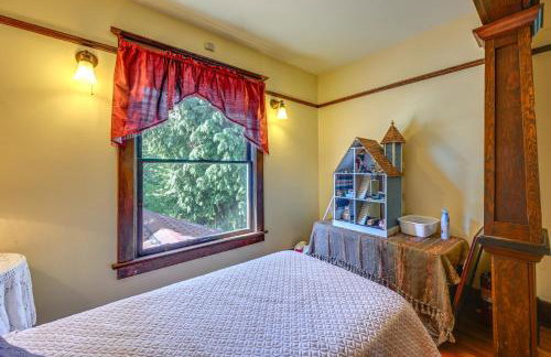 Historic Auburn House on 37 Acres with Private Lake! - Foto 17