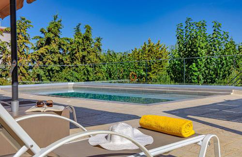 Chris villa with private ecologic pool and kid's playground! - Foto 46