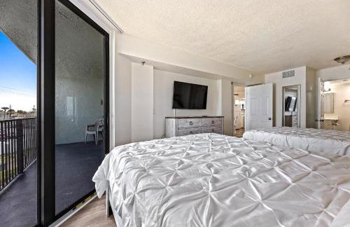 Ocean View with a beachfront pool at Ocean Trillium Condo ~ 304 - Foto 22