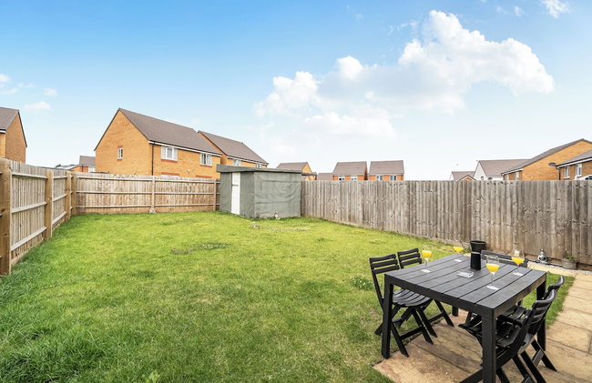 Cozy 4 Bedroom Home in Walsall, Free Parking, EVC, WIFI, 30 days 10 percent off - Foto 30