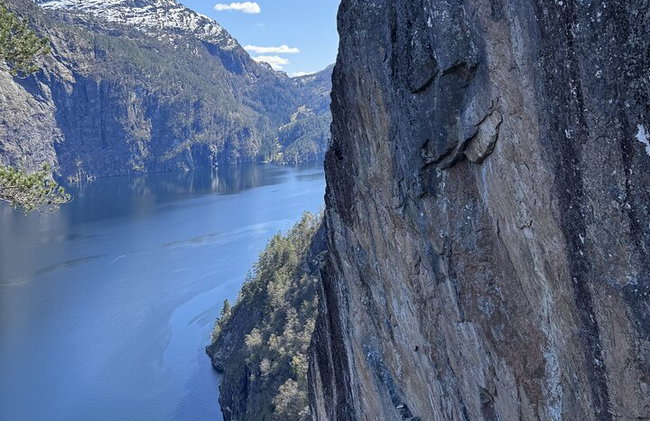 1 Tagestour zum Modalen Mofjord Rad- und Wanderschlitz - Foto 4