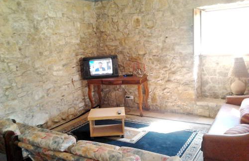 Historical Charming Vintage Villa with 4 bedrooms & country views 4 Villa by RedAwning - Foto 7