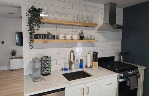 Whole house in Walker's Point + Parking + A/C - Foto 21