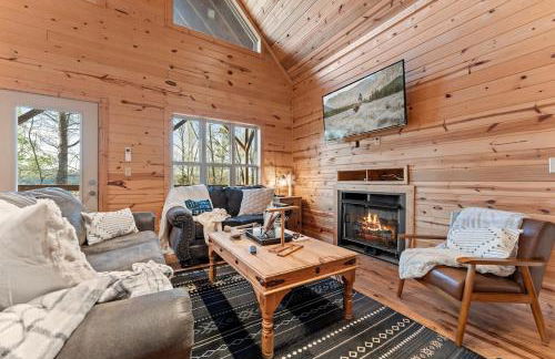 Cabin 2 Peaceful Cabin Near River with Fire Pit and Hot Tub - Foto 31