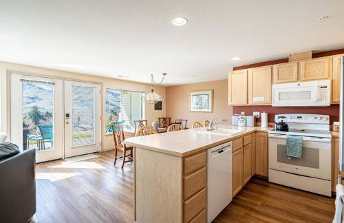 Condo in Chelan - Mountain Views - Foto 5