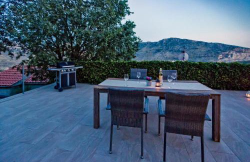 Villa Don Dan, Private Pool, Sea Views Near Split - Photo 8