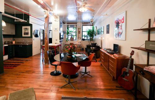 Artistic Vintage Loft in Williamsburg - Photo 22