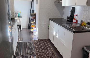 Um quarto em um apartamento - Foto 11