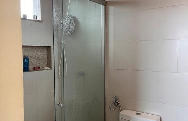 Modern 2-Suite Apartment with Gourmet Balcony - Foto 11